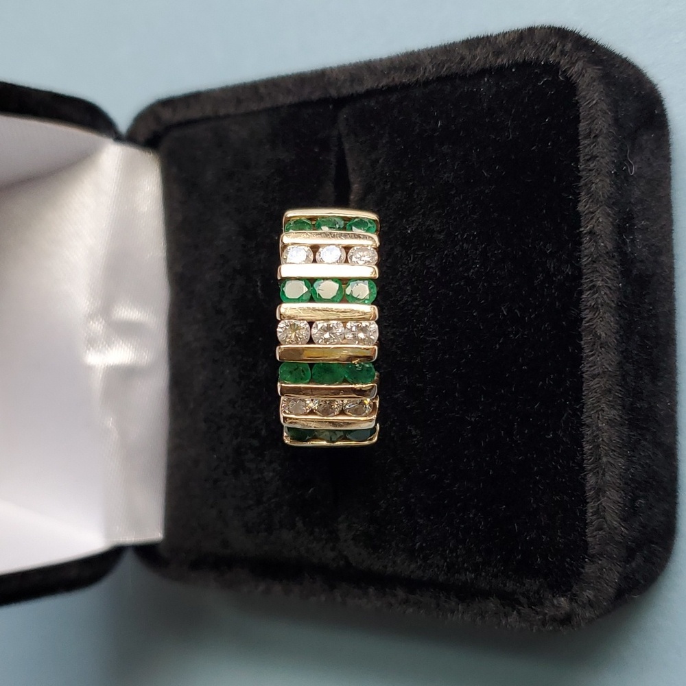 Diamond and Emerald Ring.